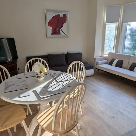 Entire 2 Bedroom Cosy Flat Near City Centre Manchester Exterior photo
