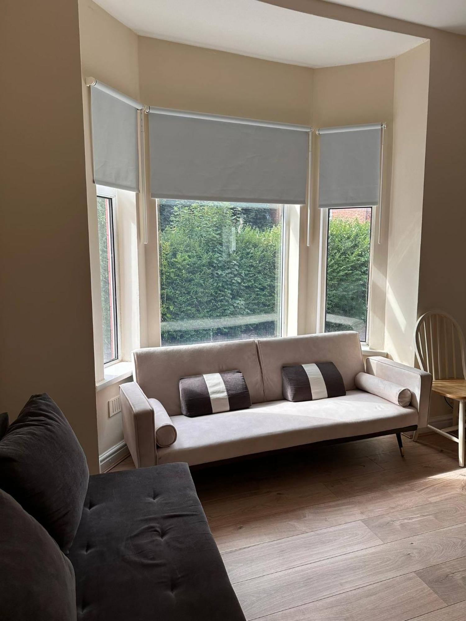 Apartment Entire 2 Bedroom Cosy Flat Near Centre *