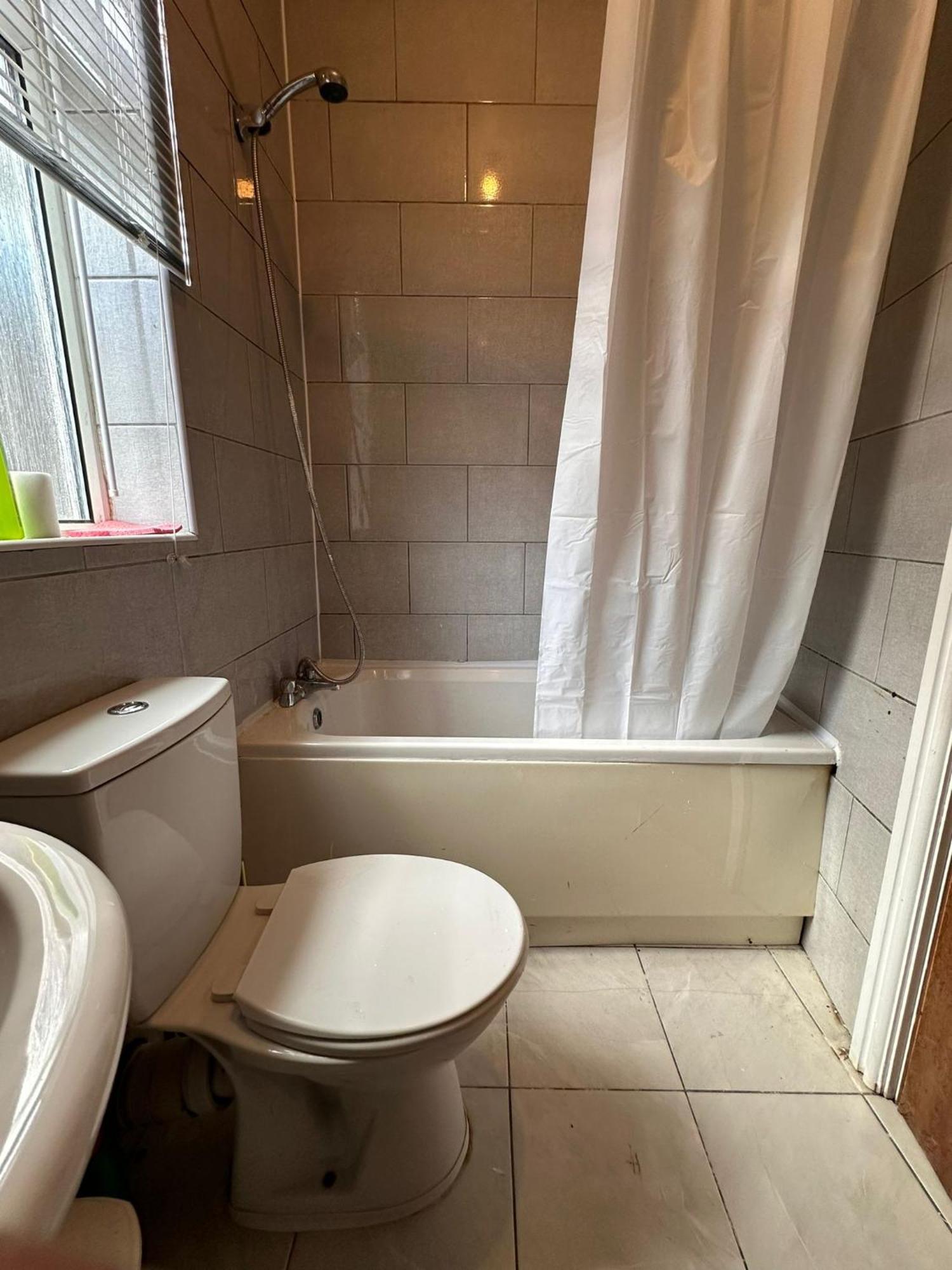 Entire 2 Bedroom Cosy Flat Near Centre Manchester